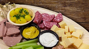 Borrelplank klassiek (6 personen)